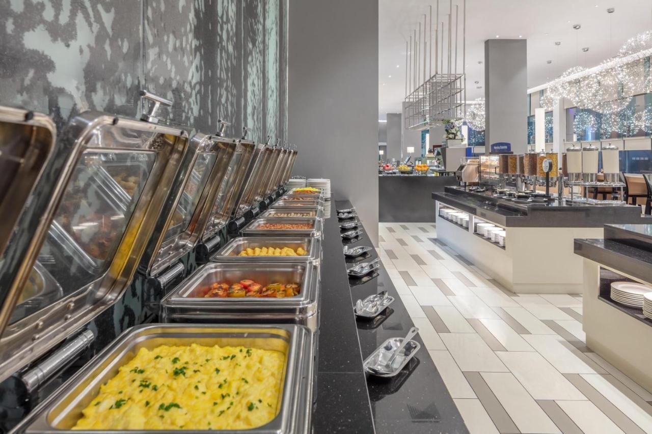 Hotel Express Centre By Ihg