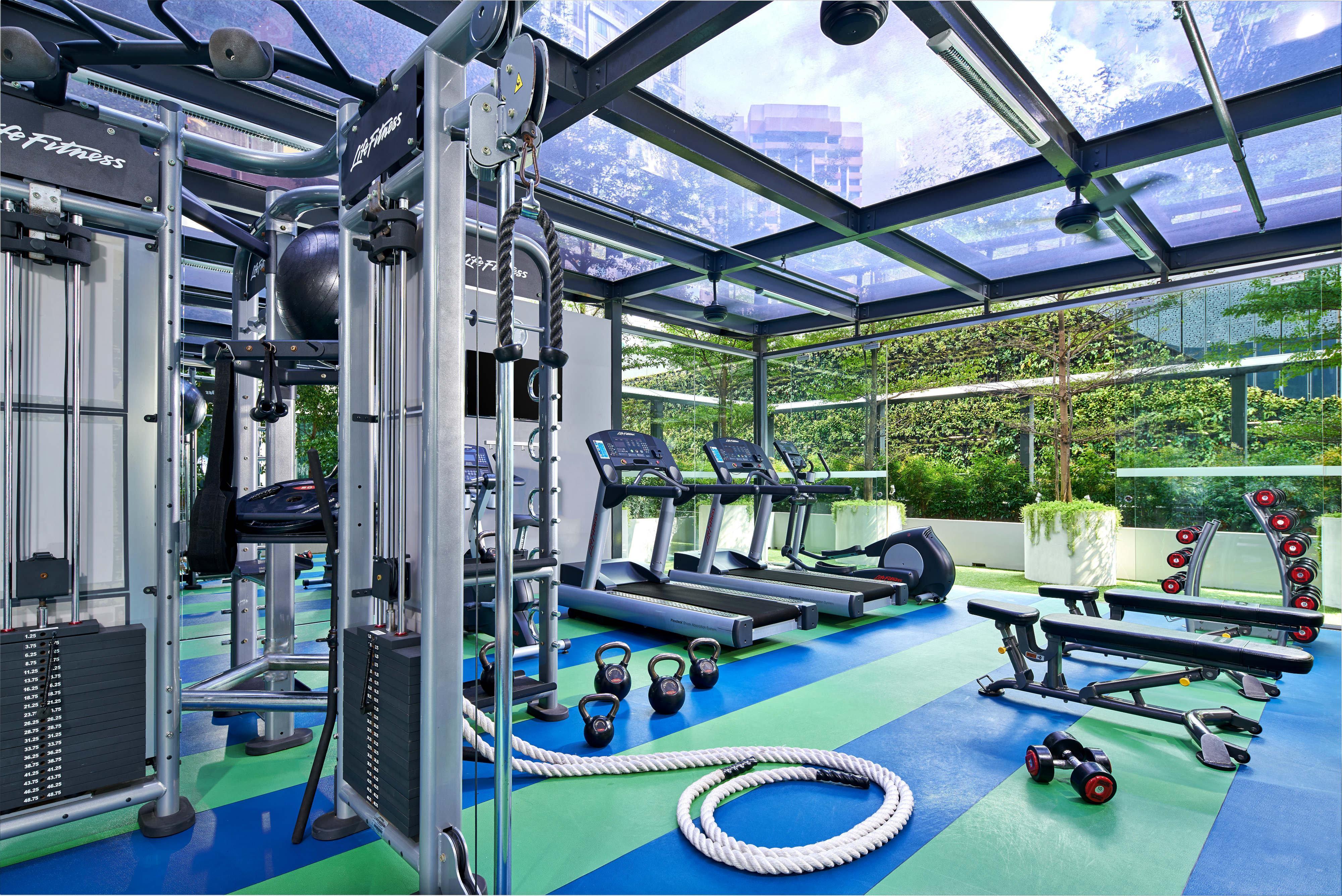 Hotel Express Centre By Ihg