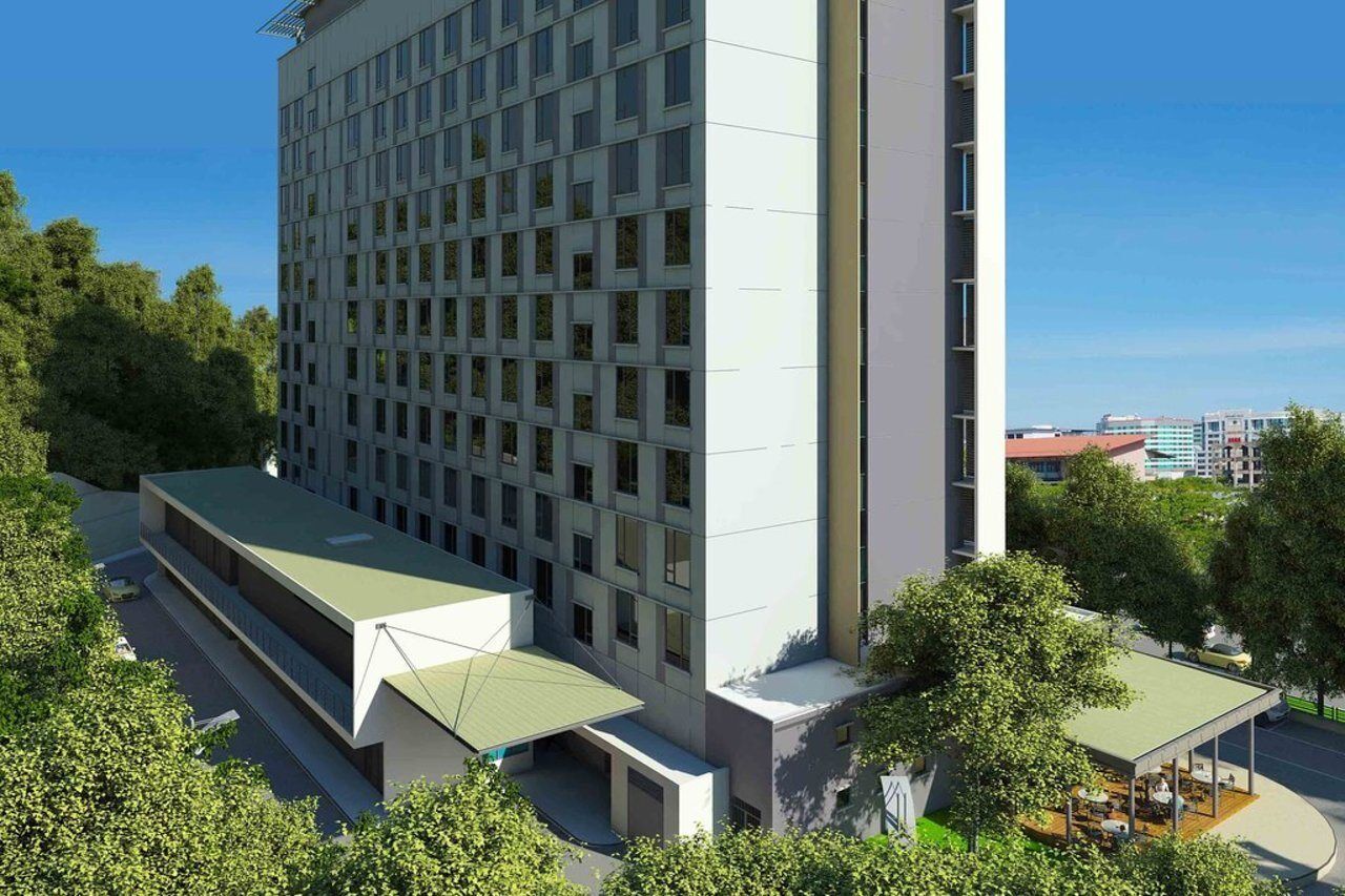 Express Centre By Ihg Hotel 4*